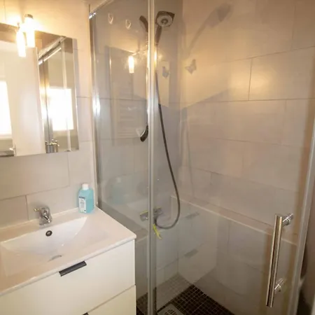 And Comfort For 2 In The Centre